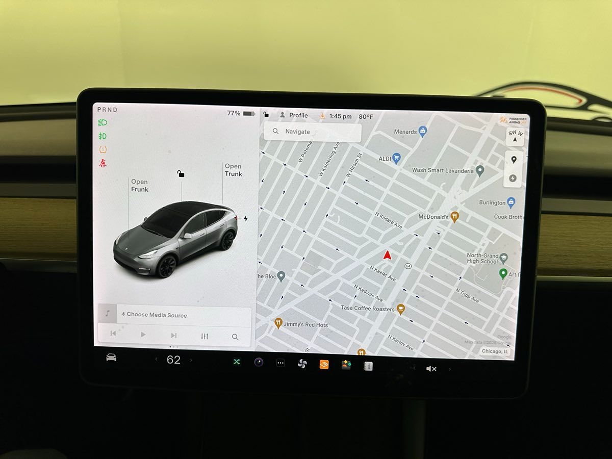 2022 Tesla Model Y Long Range photo 21