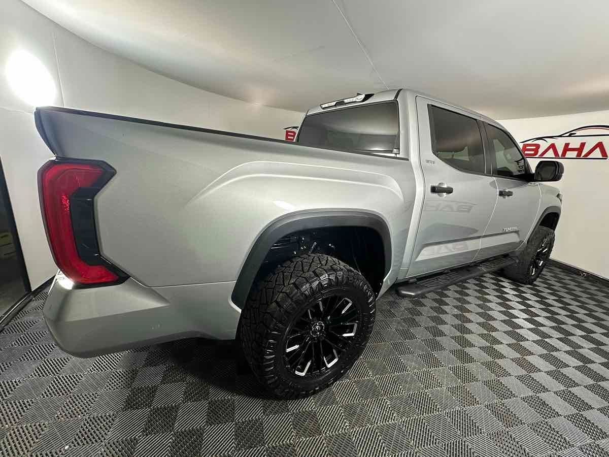 2024 Toyota Tundra SR5 CrewMax photo 6