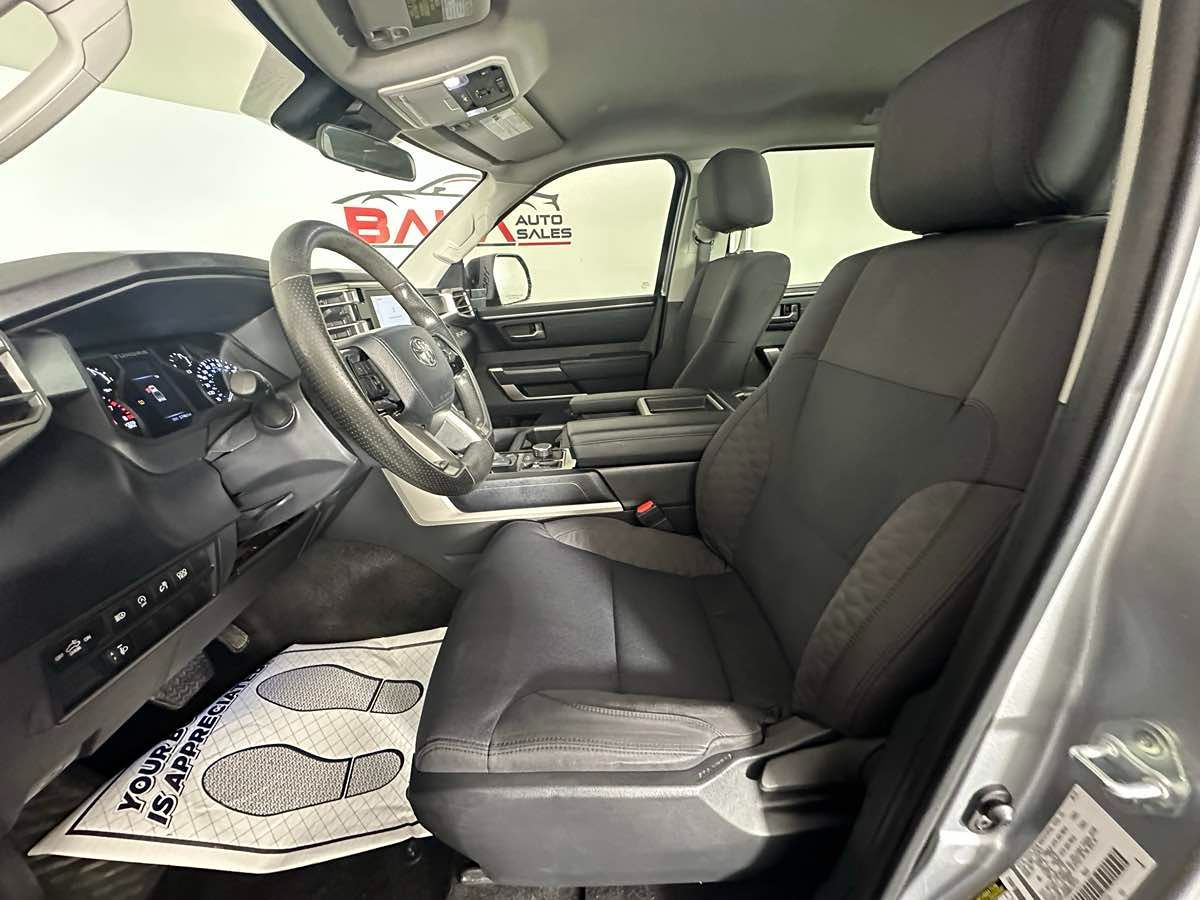 2024 Toyota Tundra SR5 CrewMax photo 15