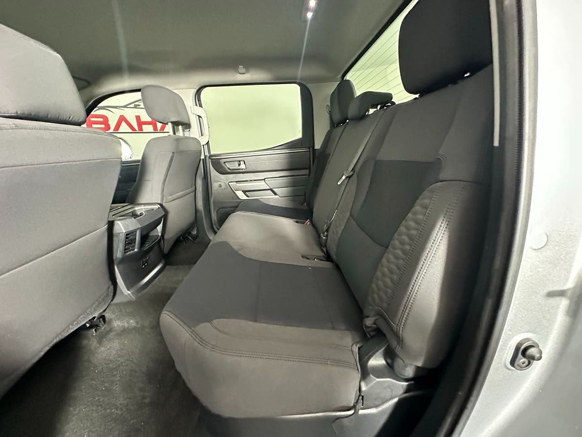 2024 Toyota Tundra SR5 CrewMax photo 18