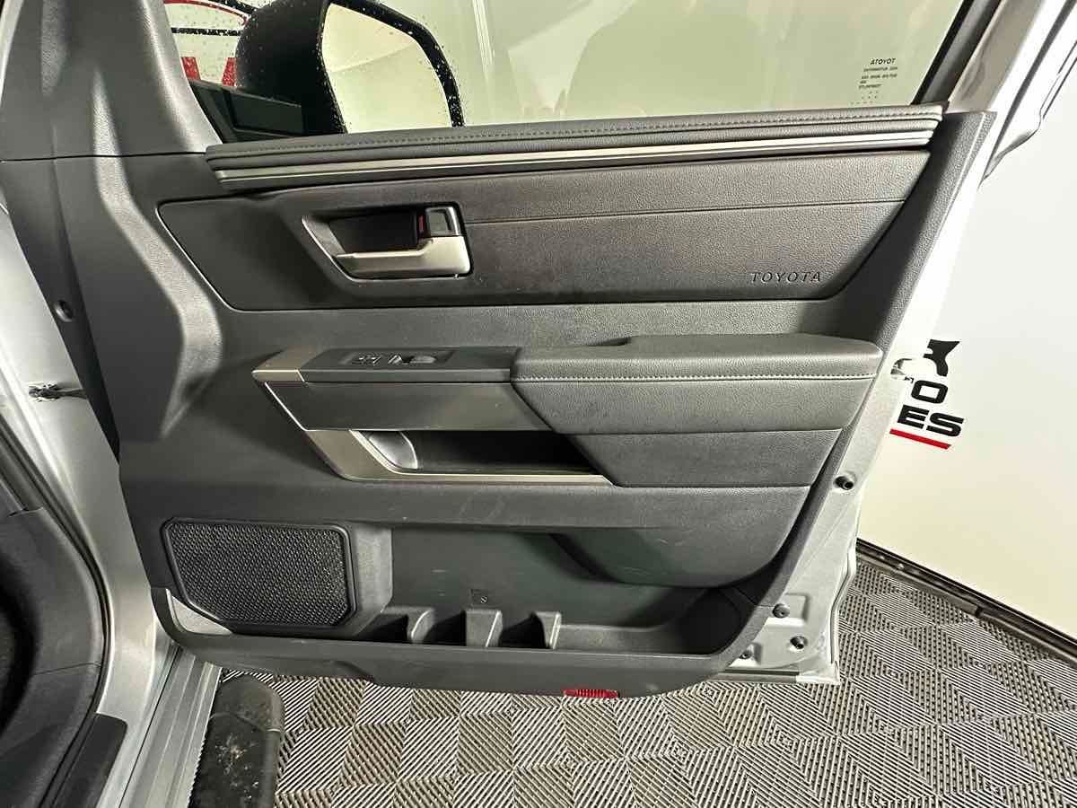 2024 Toyota Tundra SR5 CrewMax photo 22