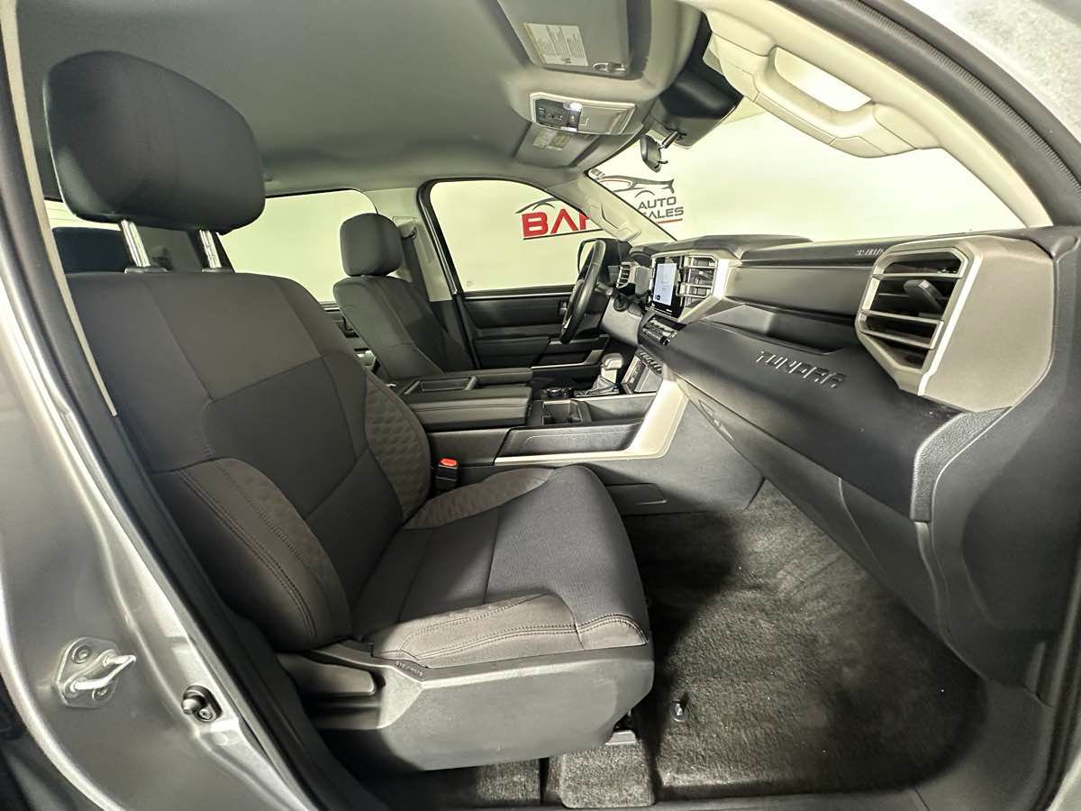 2024 Toyota Tundra SR5 CrewMax photo 24
