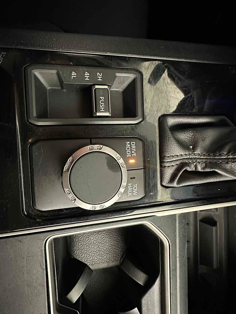 2024 Toyota Tundra SR5 CrewMax photo 33