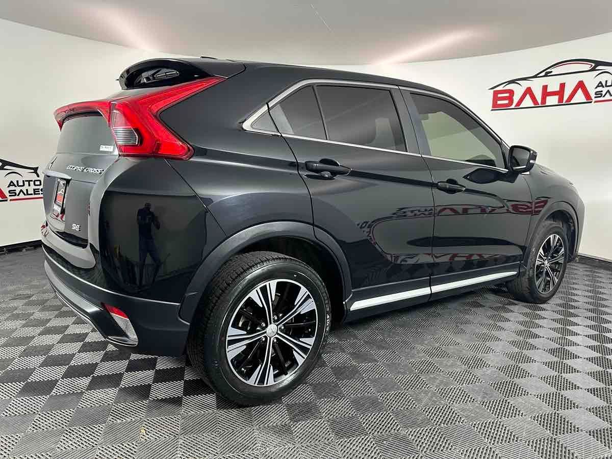 2019 Mitsubishi Eclipse Cross SE photo 5