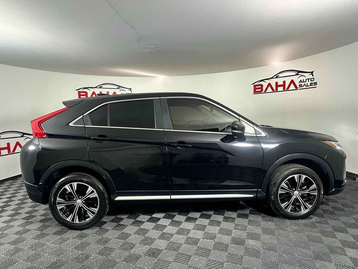 2019 Mitsubishi Eclipse Cross SE photo 6
