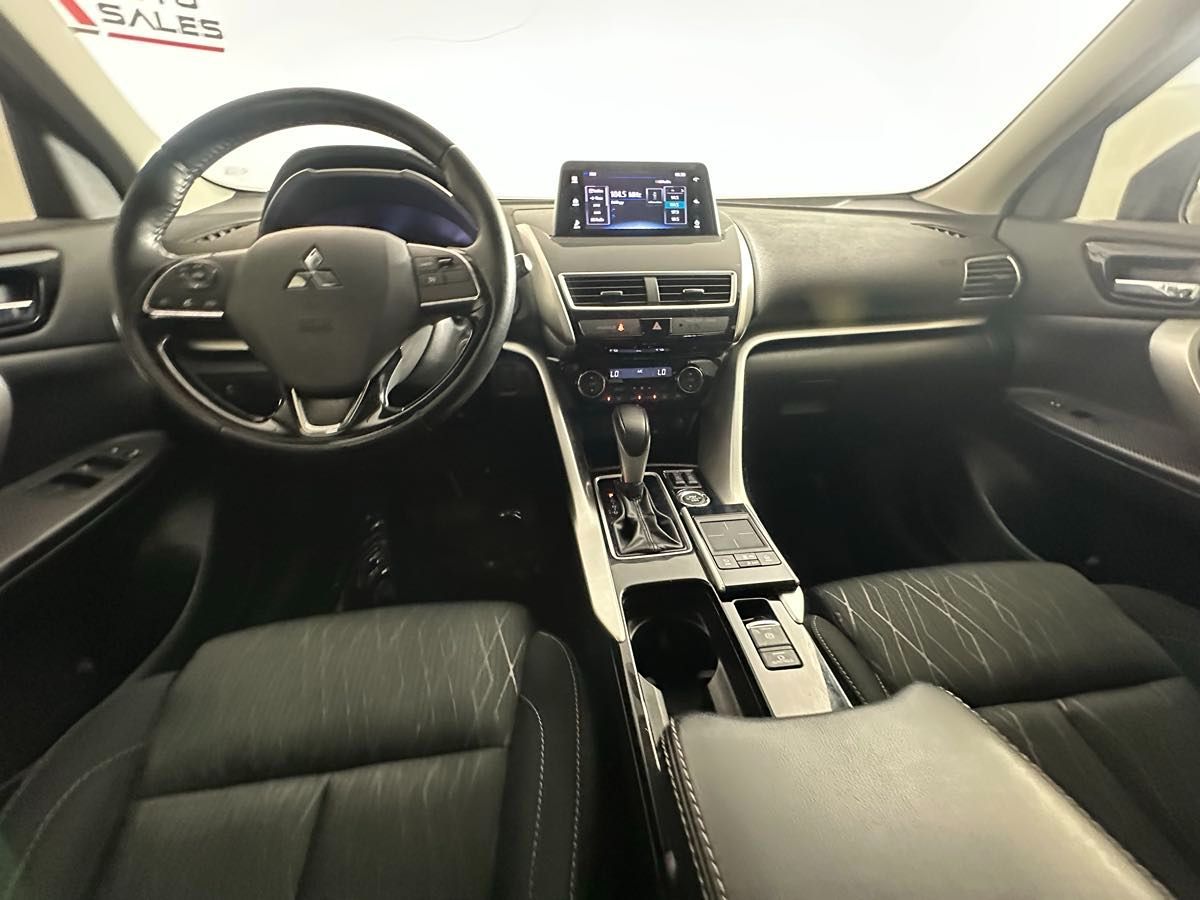 2019 Mitsubishi Eclipse Cross SE photo 18