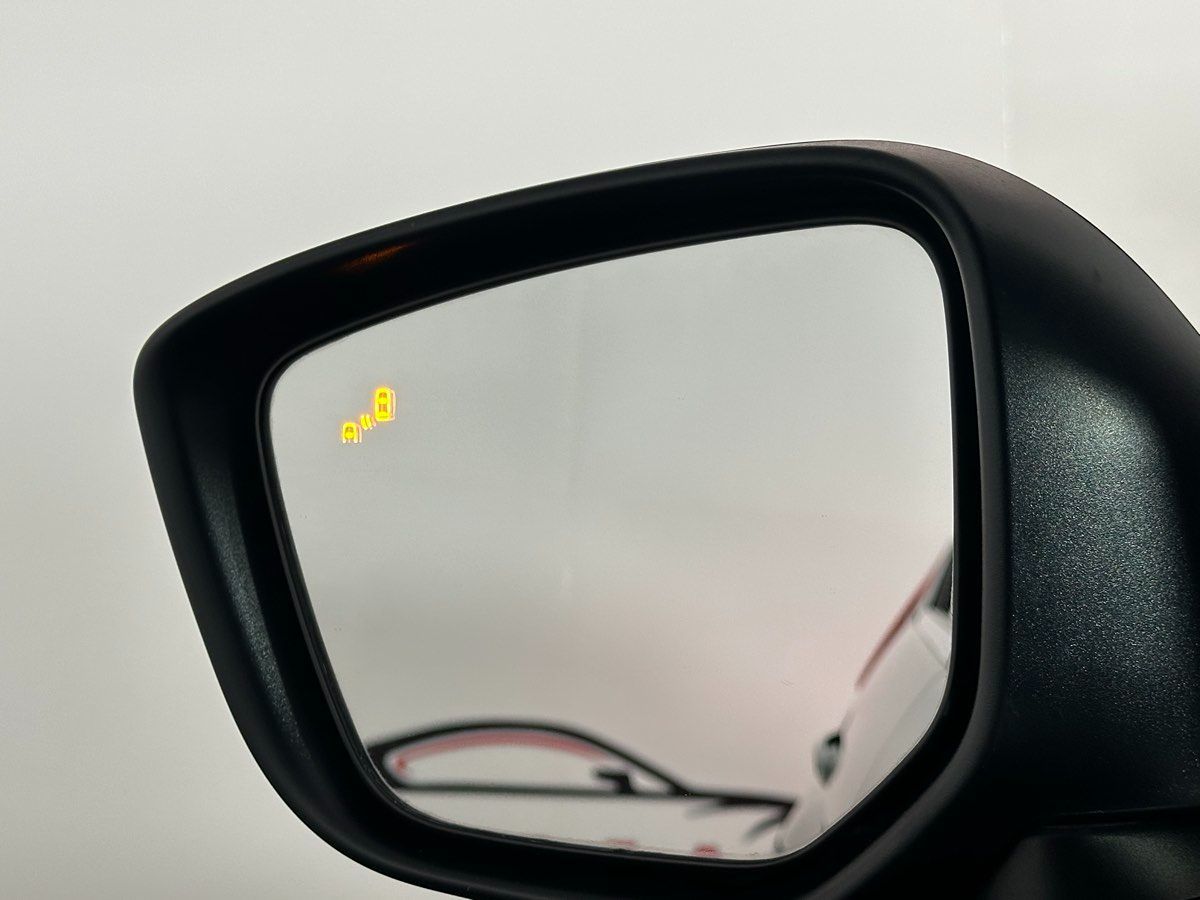 2019 Mitsubishi Eclipse Cross SE photo 33