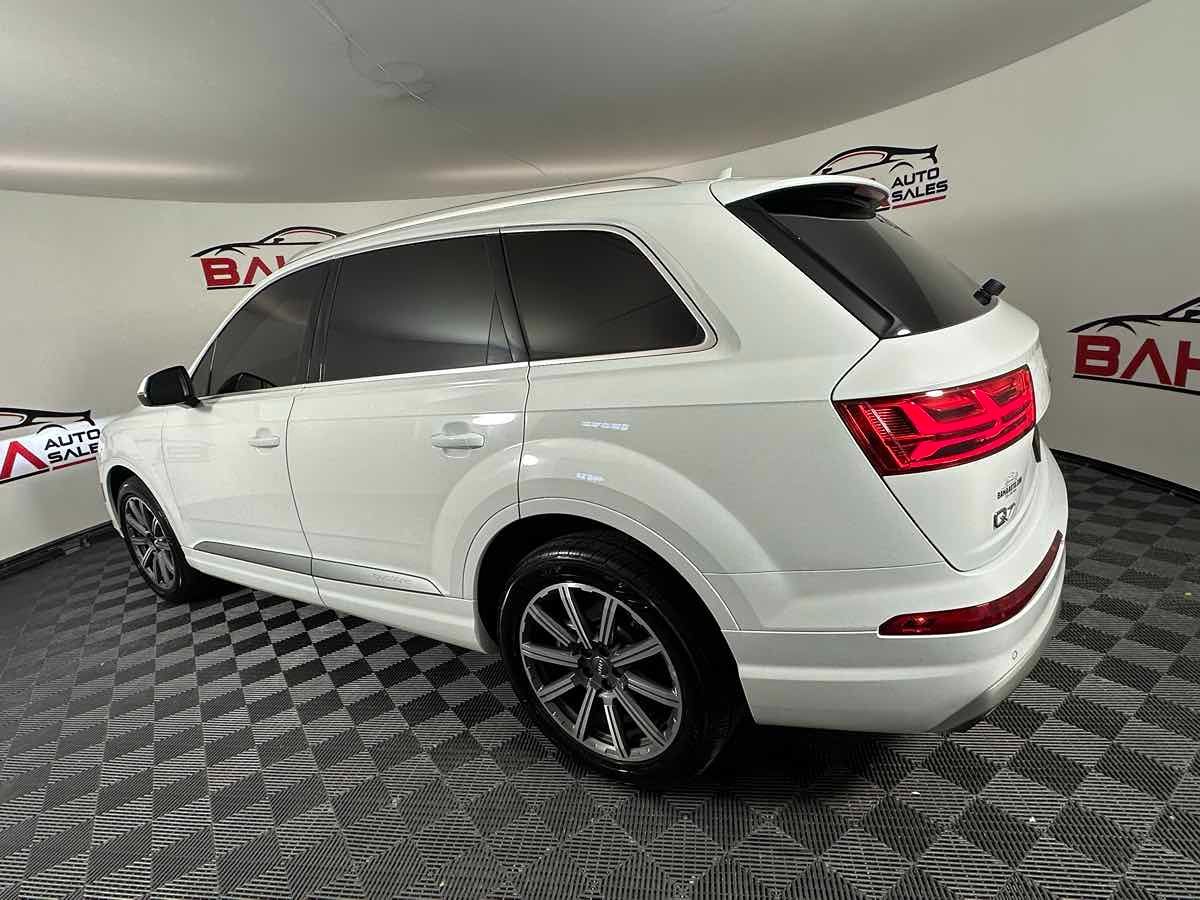 2018 Audi Q7 Premium Plus photo 4