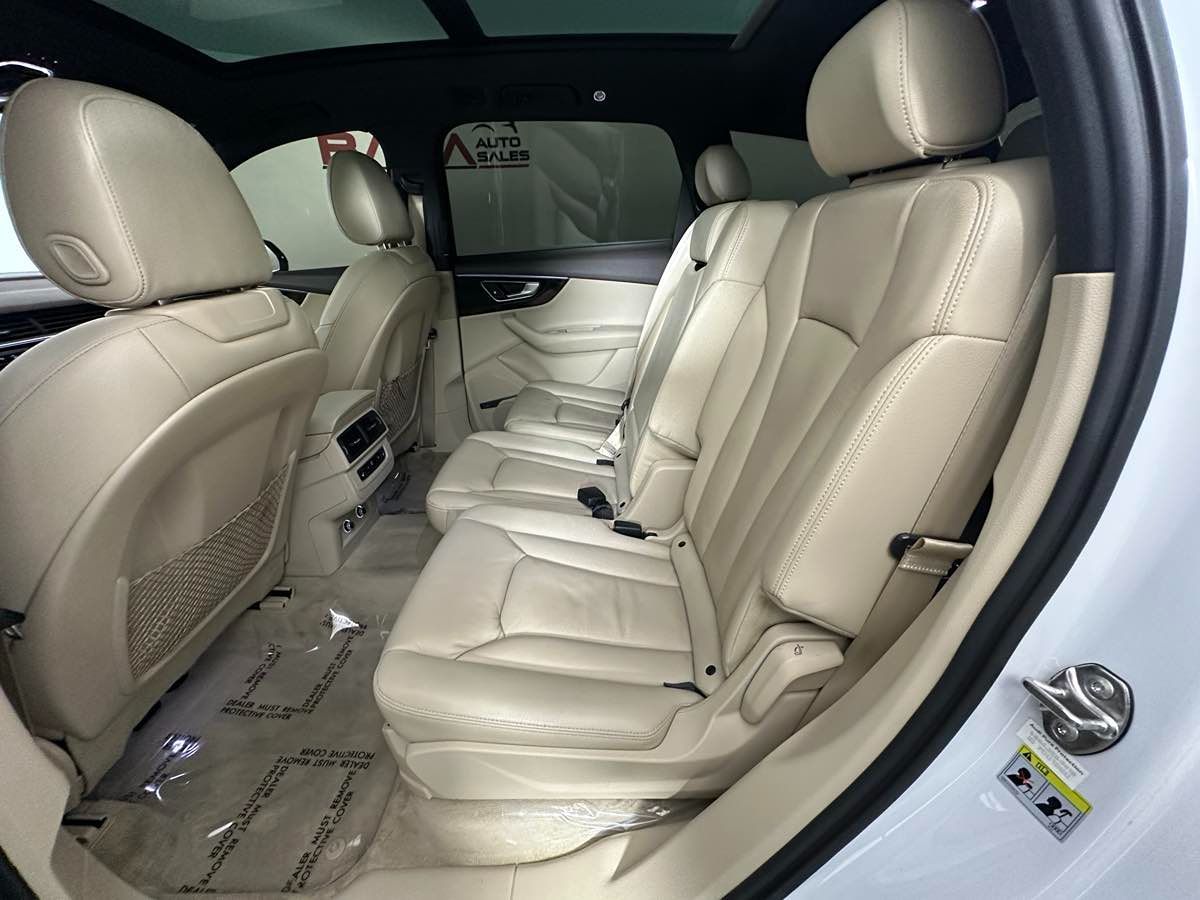 2018 Audi Q7 Premium Plus photo 16