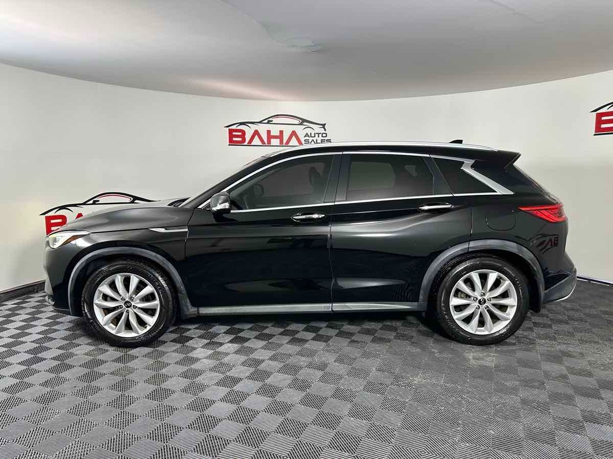 2019 Infiniti QX50 Essential photo 2