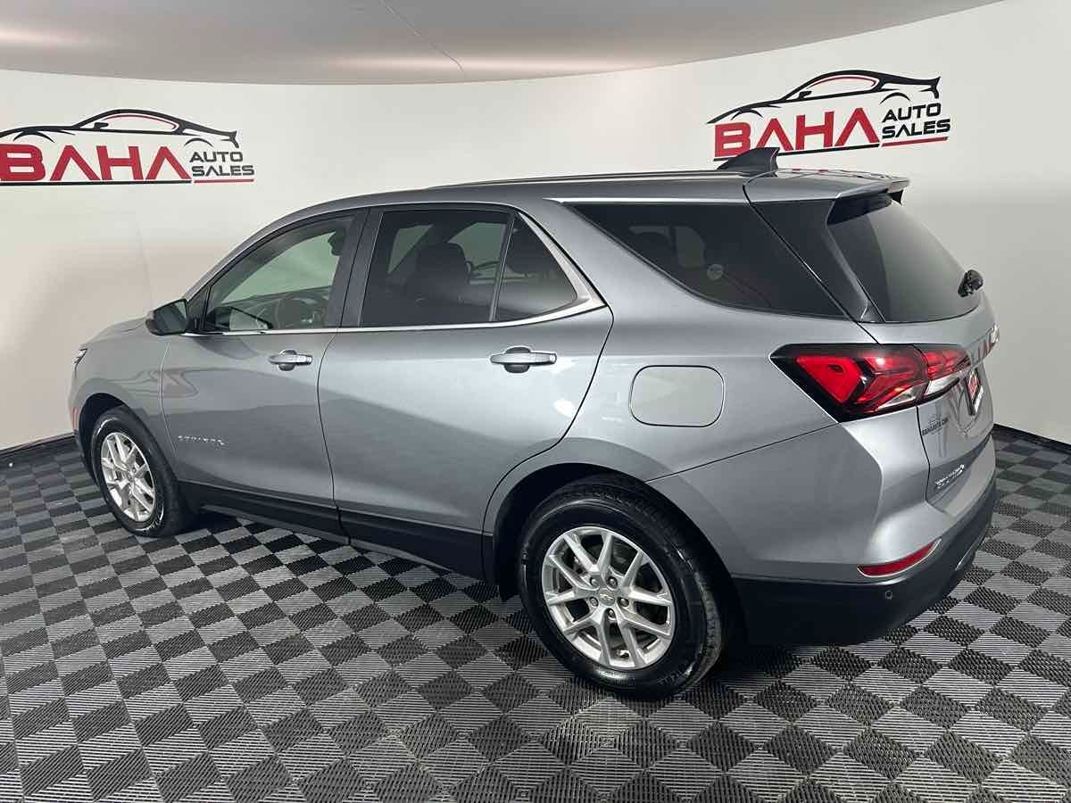 2024 Chevrolet Equinox LT photo 4