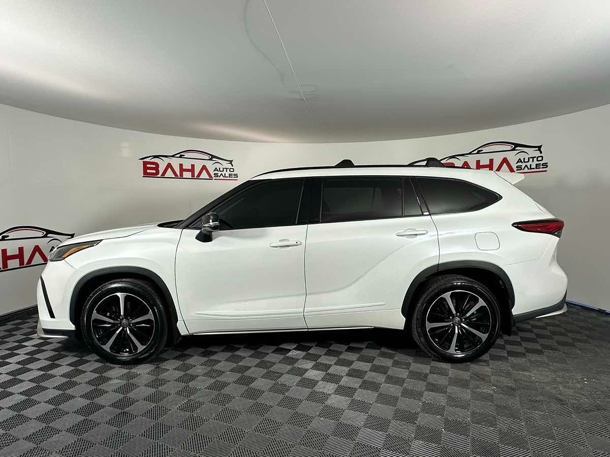 2022 Toyota Highlander XSE SE photo 3