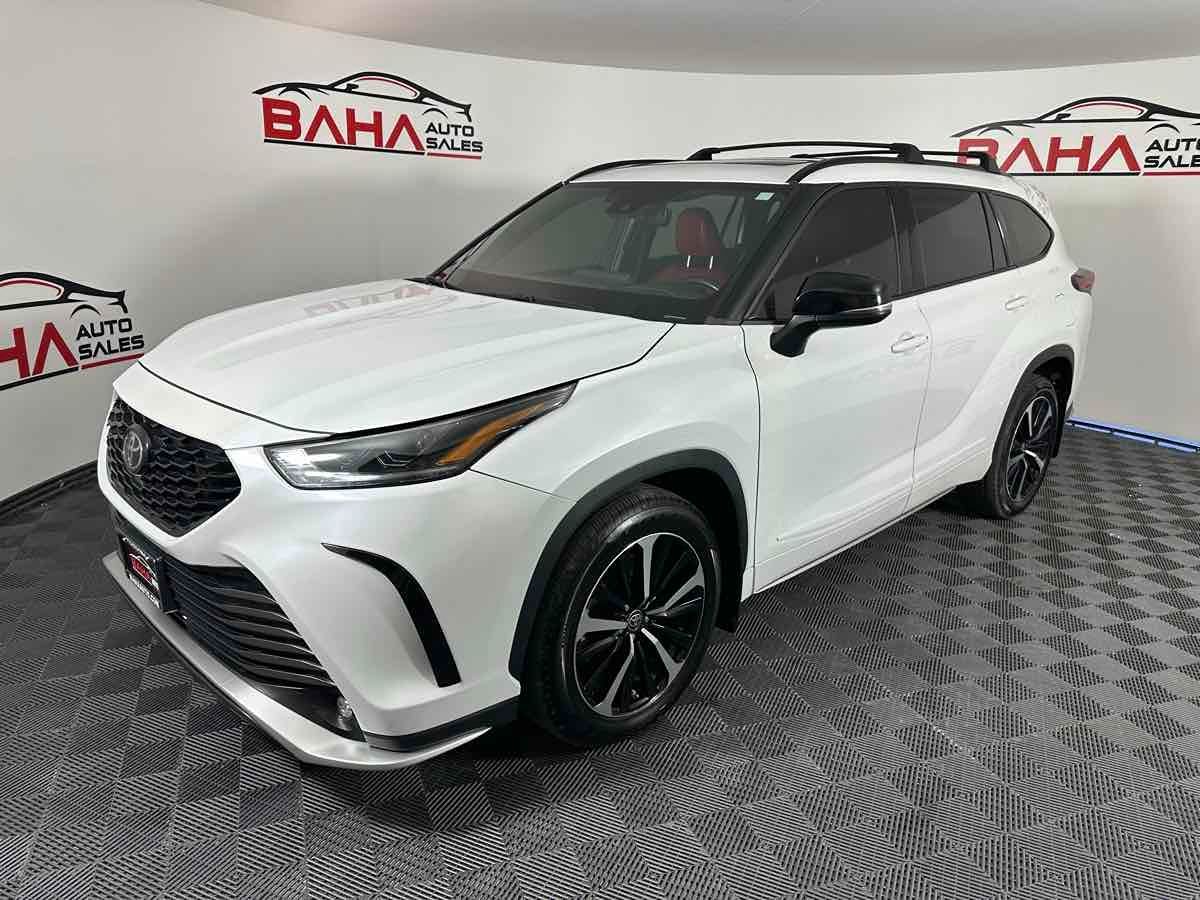 2022 Toyota Highlander XSE SE photo 2