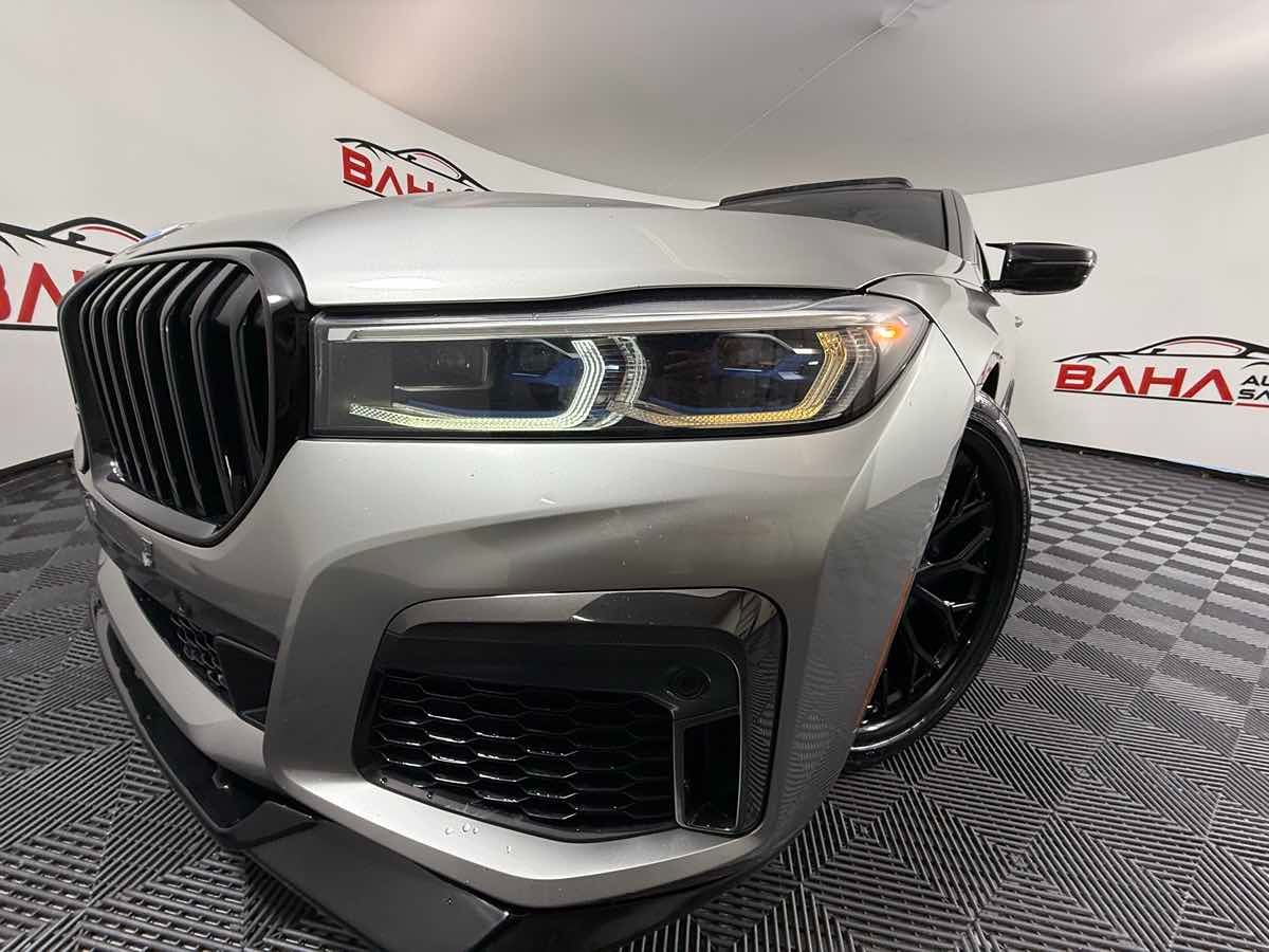 2020 Bmw 750i xDrive Sedan photo 2