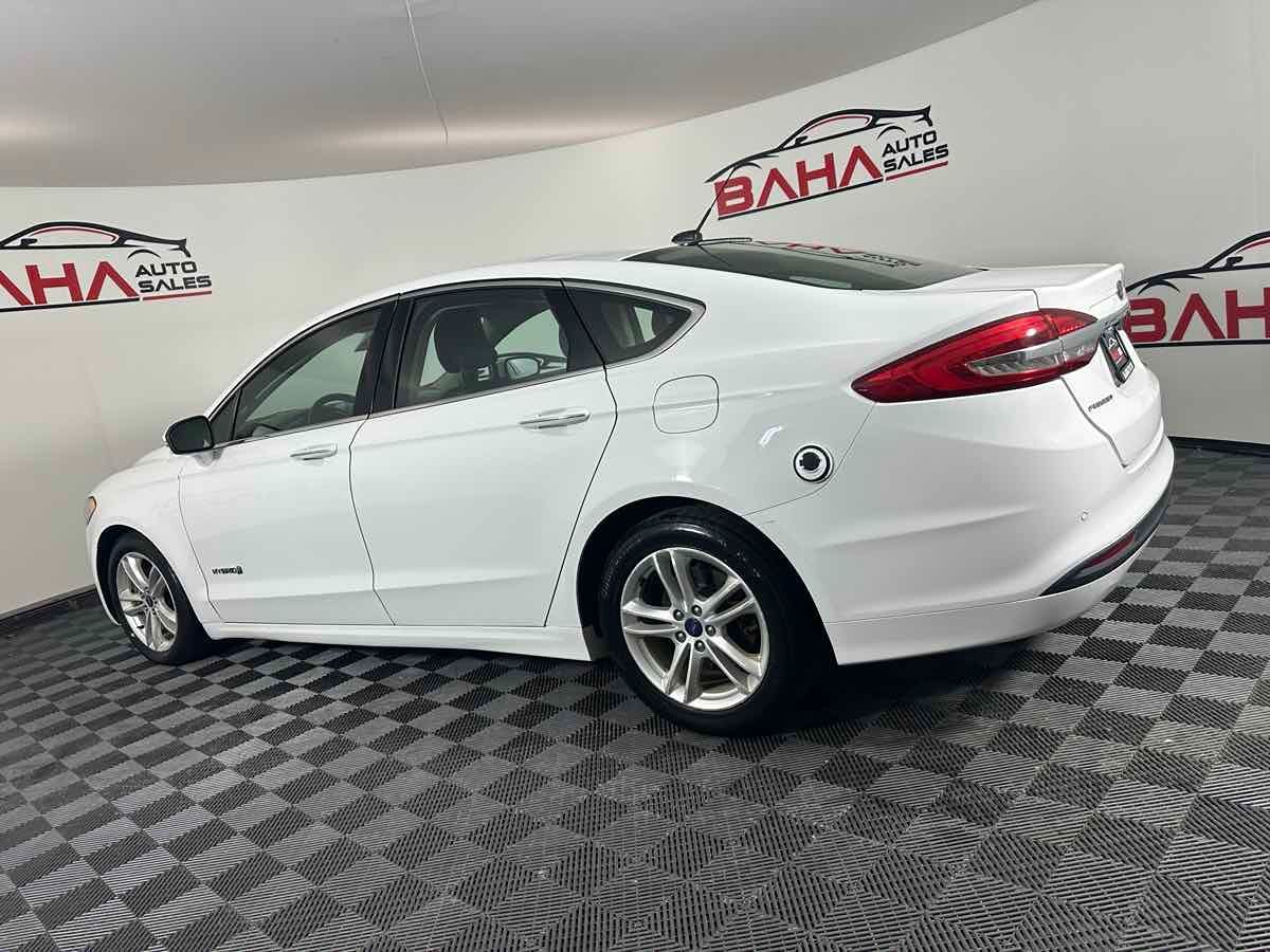 2018 Ford Fusion Hybrid SE photo 4