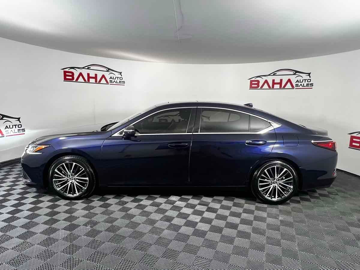 2023 Lexus ES 350 photo 2
