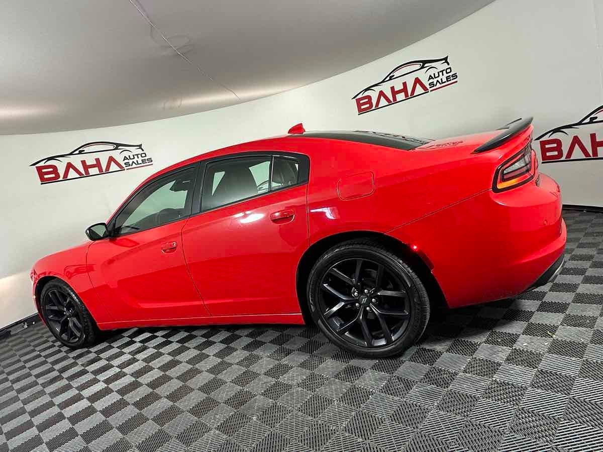 2020 Dodge Charger SXT Plus photo 2