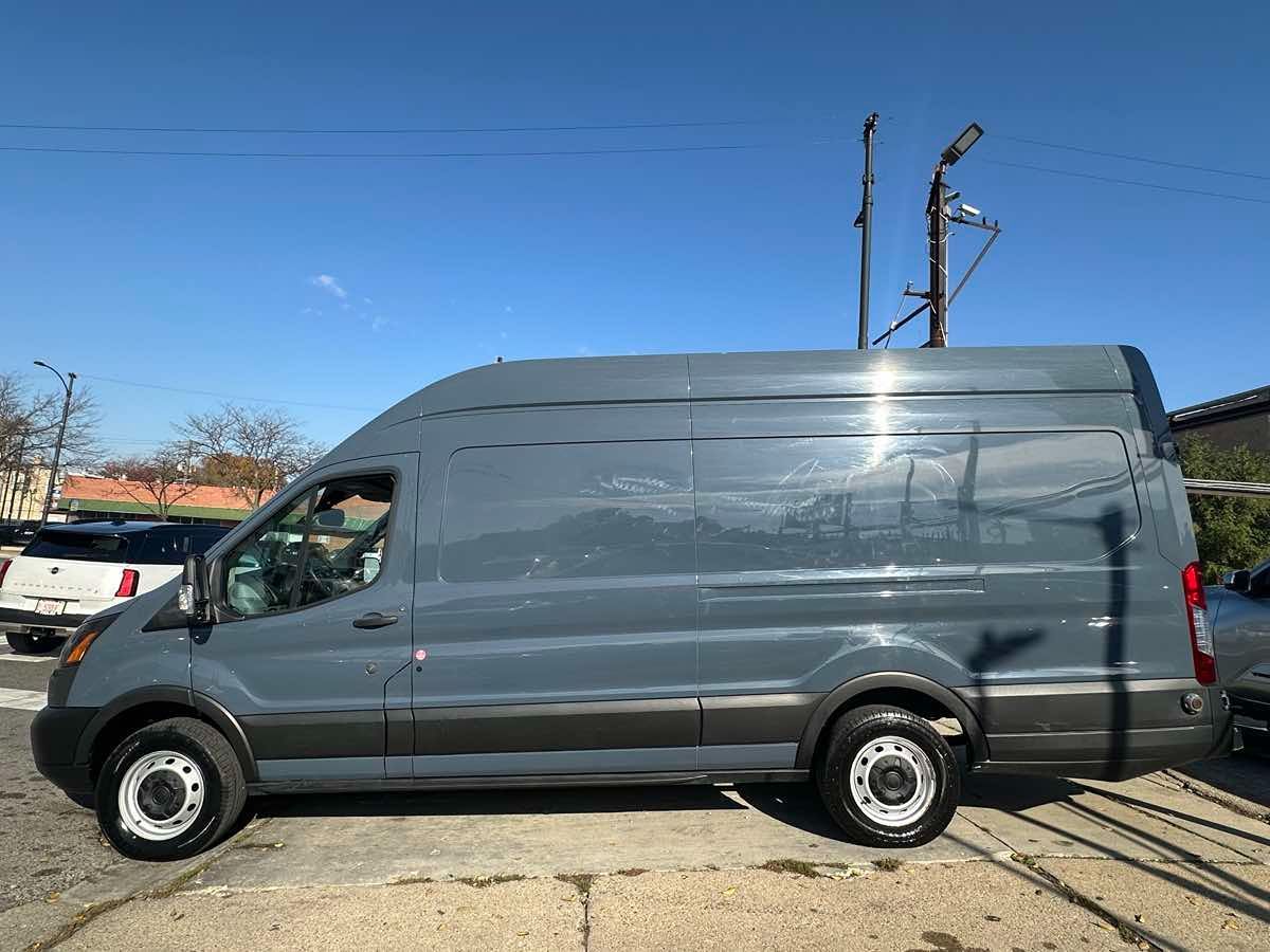 2019 Ford Transit Van photo 3