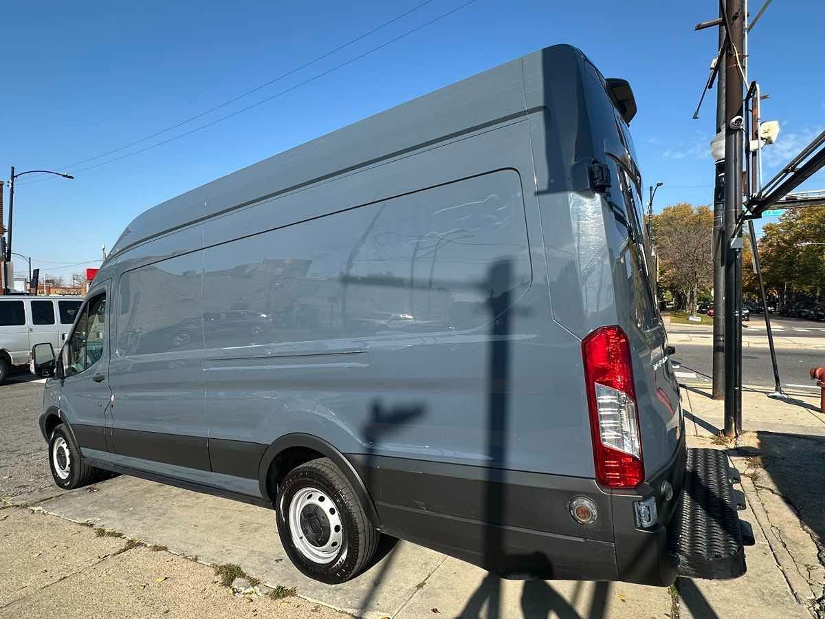 2019 Ford Transit Van photo 4