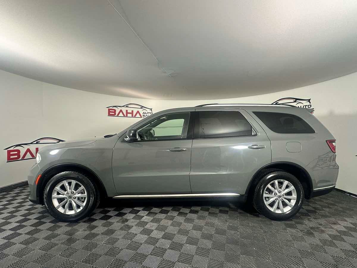 2023 Dodge Durango SXT photo 2