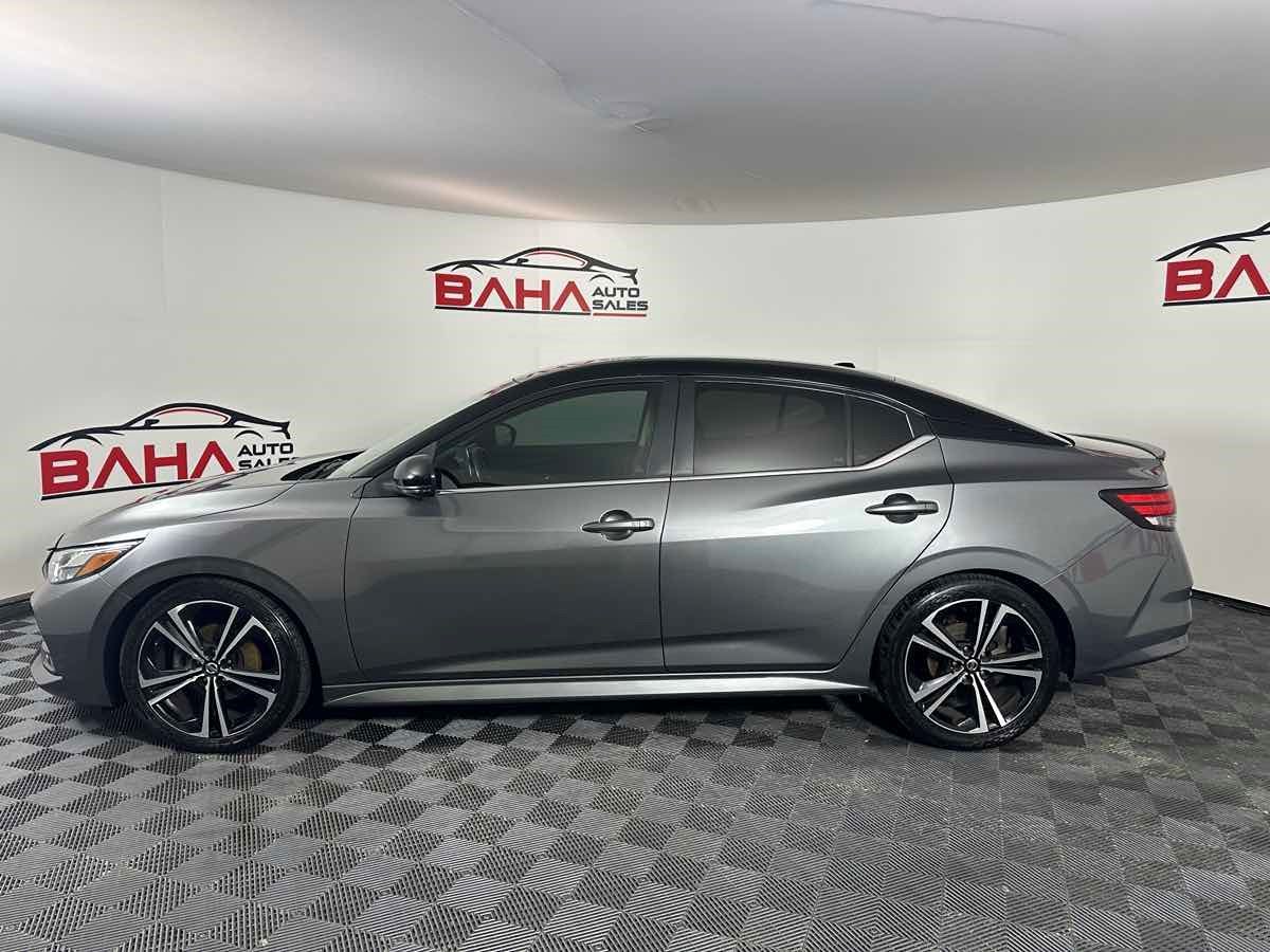 2021 Nissan Sentra SR photo 3