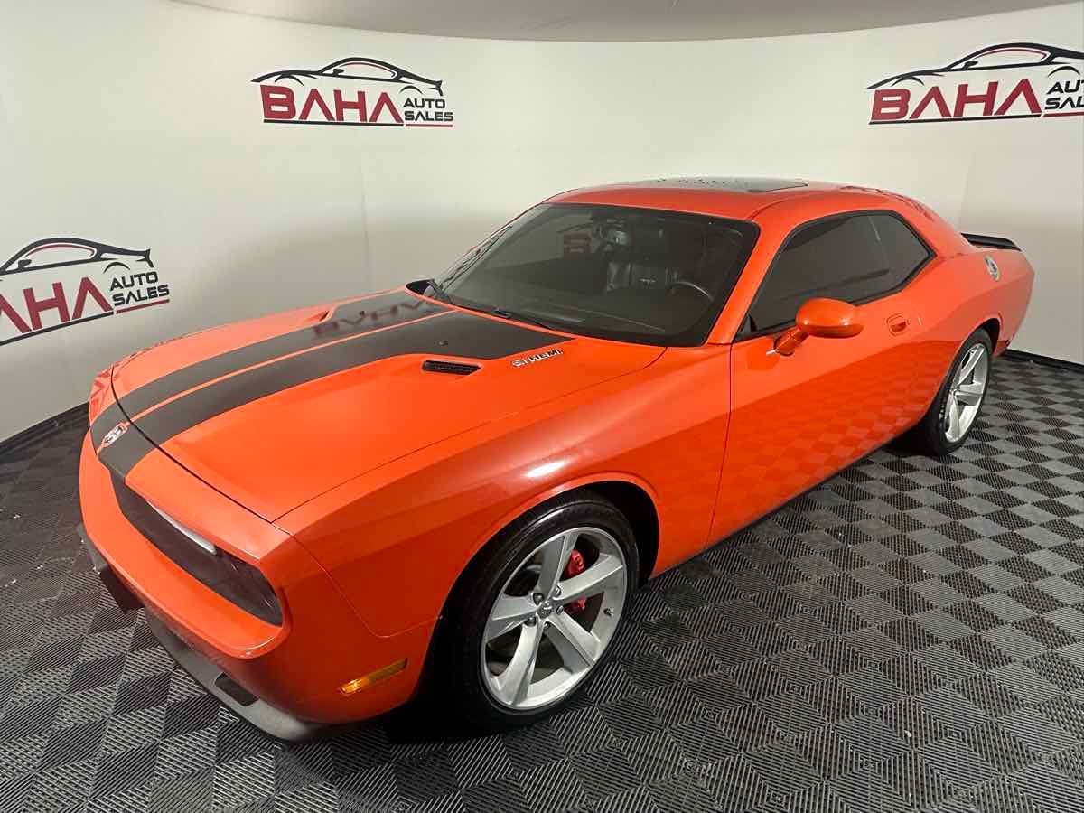 2009 Dodge Challenger SRT8 photo 2