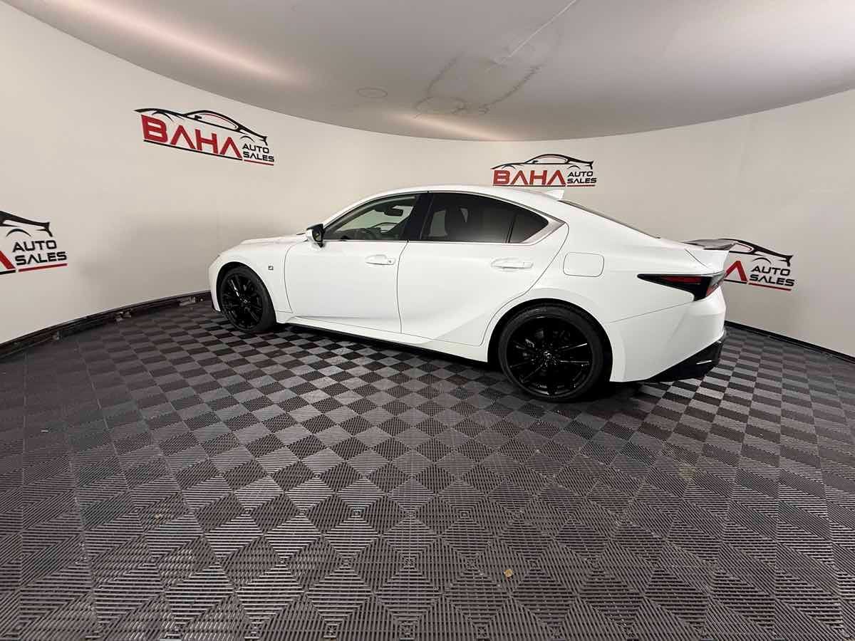 2024 Lexus IS 350 F SPORT - Photo 5