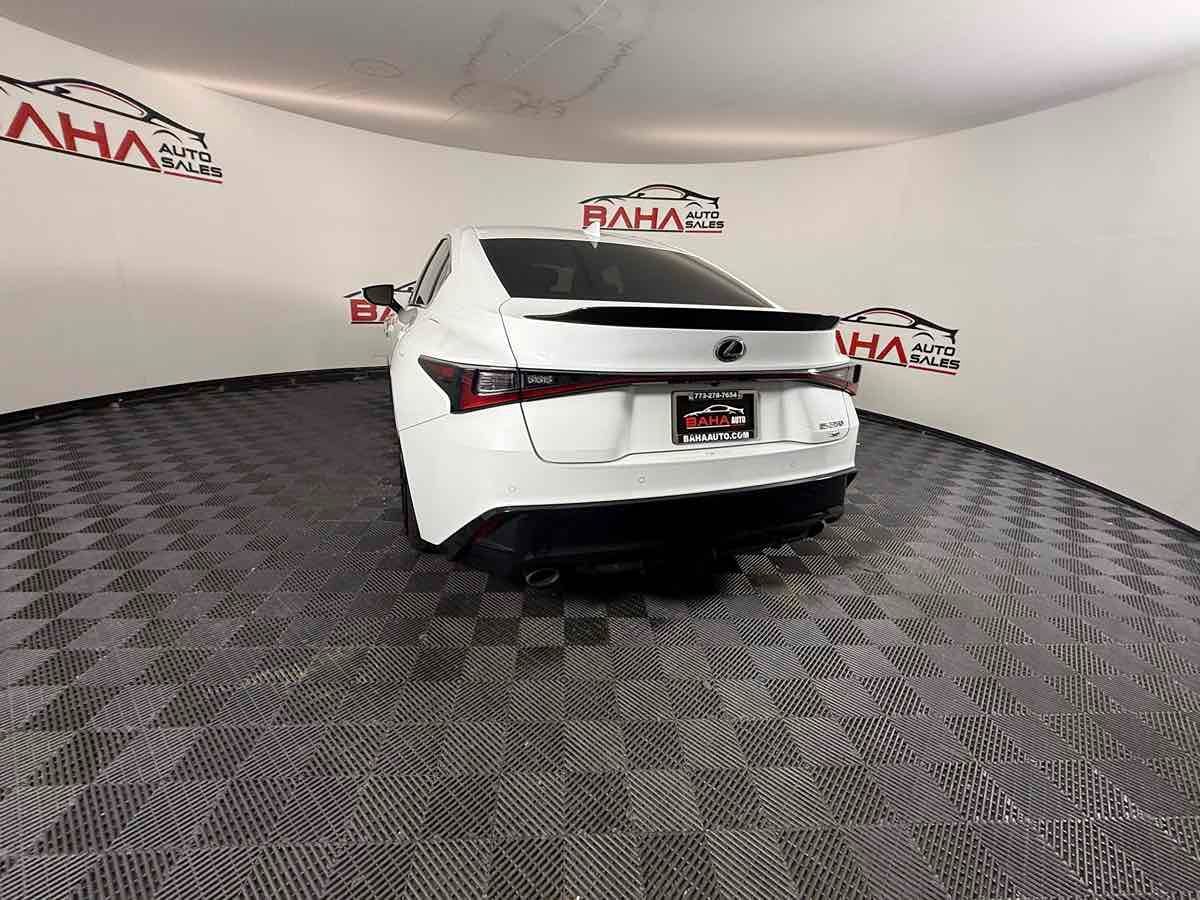 2024 Lexus IS 350 F SPORT - Photo 8