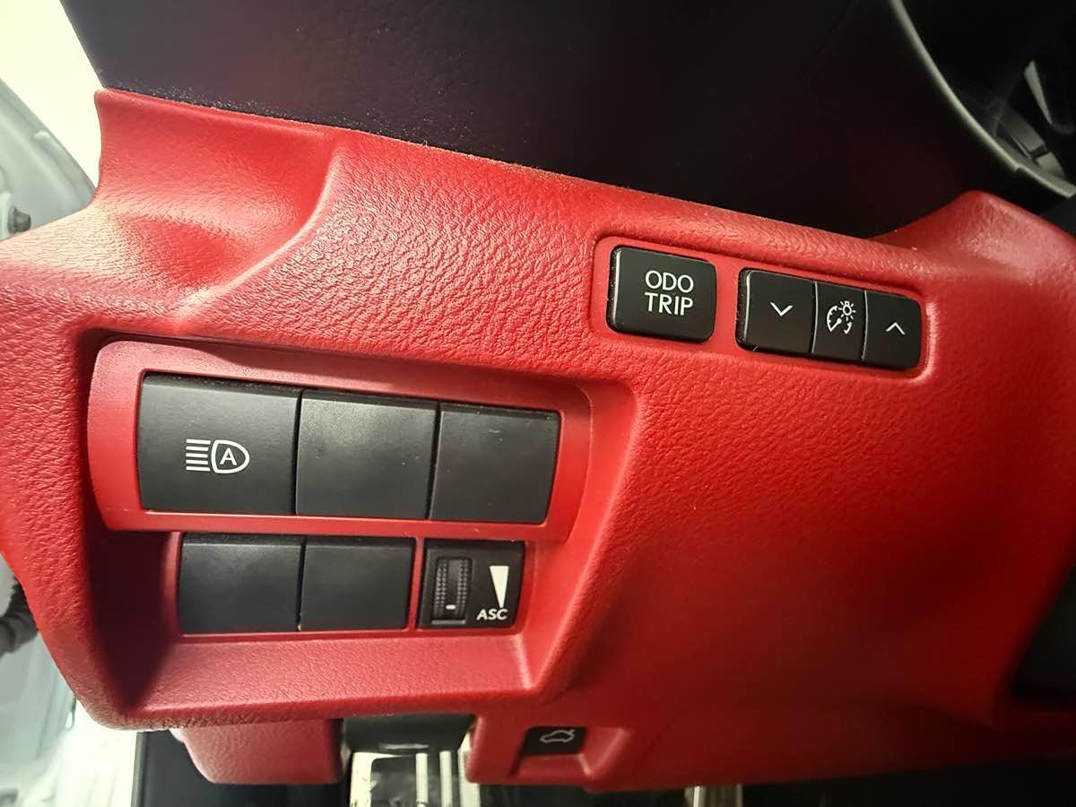 2024 Lexus IS 350 F SPORT - Photo 23