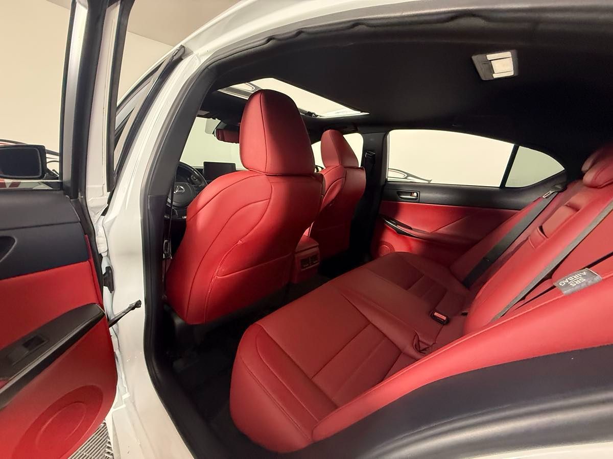 2024 Lexus IS 350 F SPORT - Photo 39