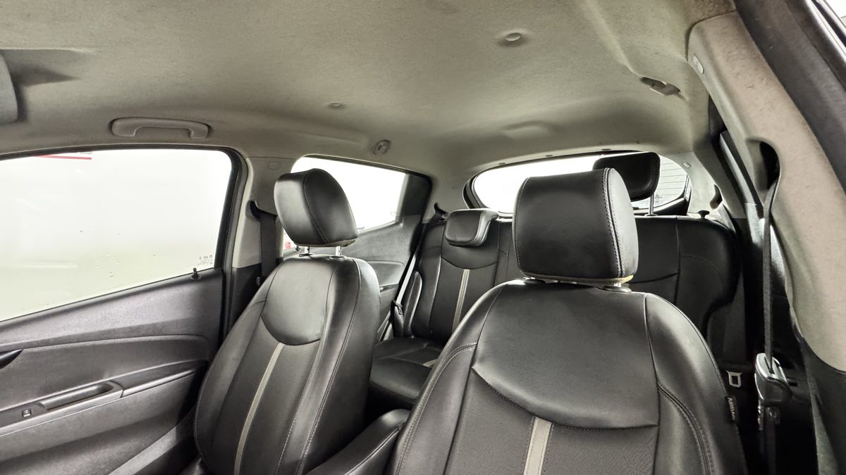 Photo 13