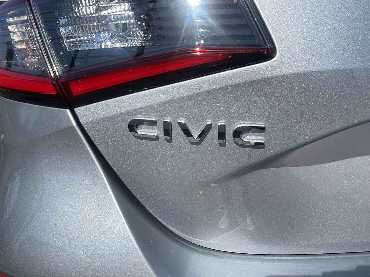 2024 Honda Civic Hatchback Sport photo 16