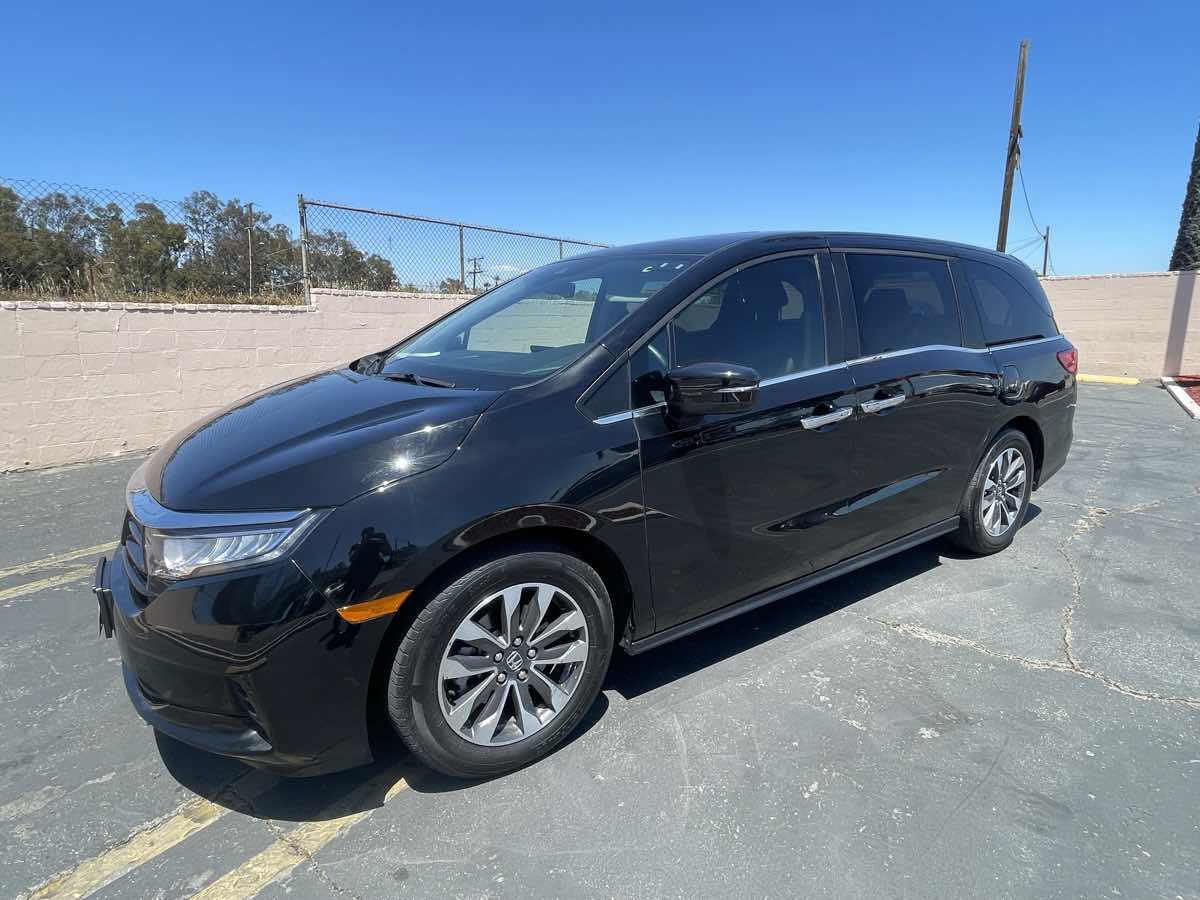 2023 Honda Odyssey EX-L photo 2
