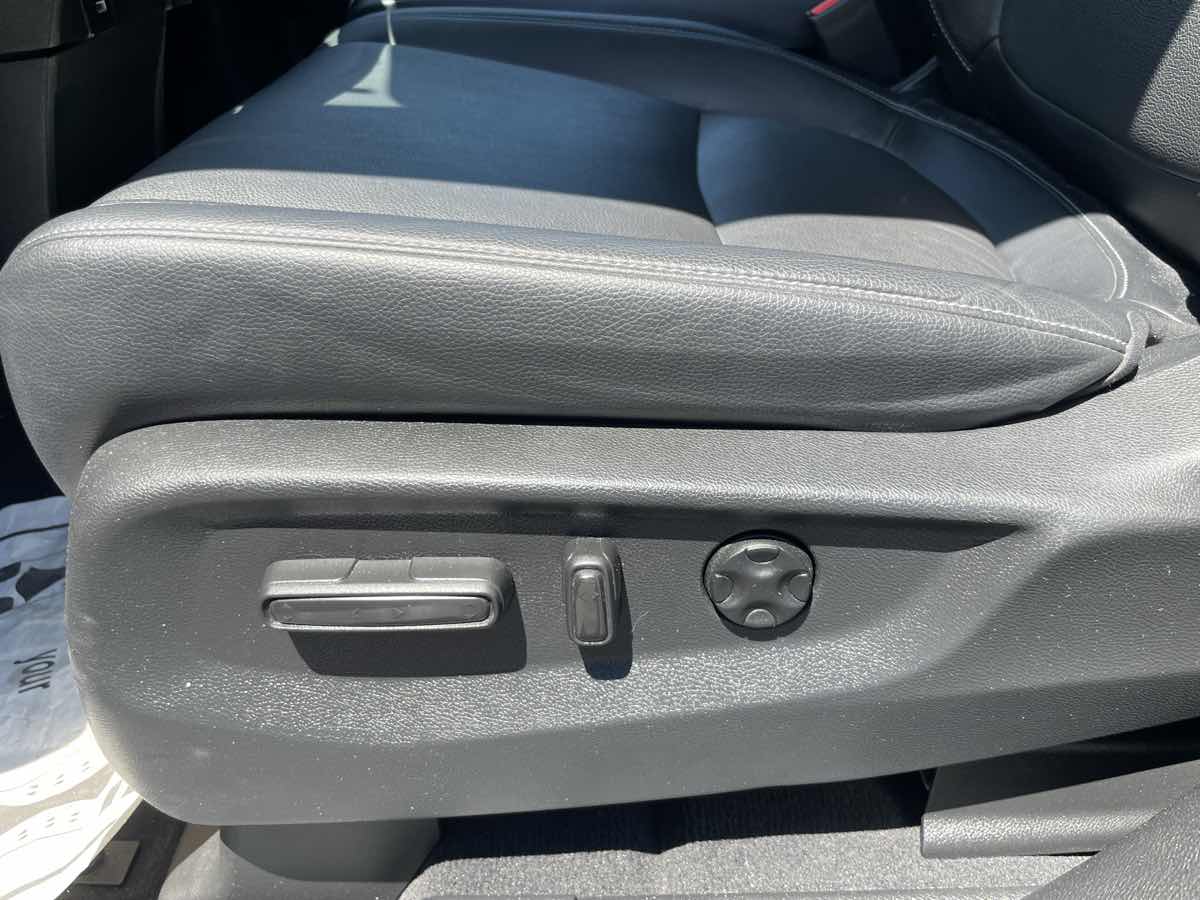 2023 Honda Odyssey EX-L photo 19