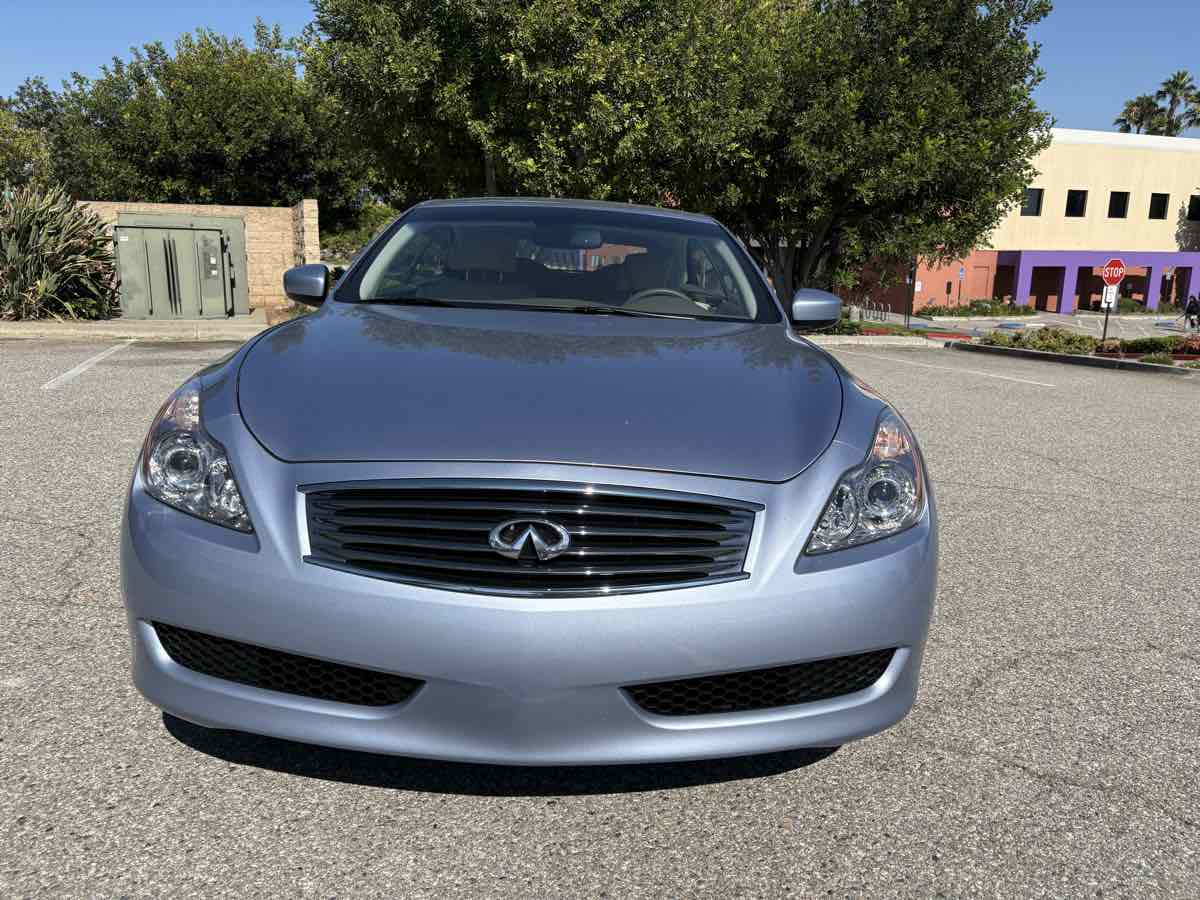 2009 Infiniti G37 Convertible Base photo 5