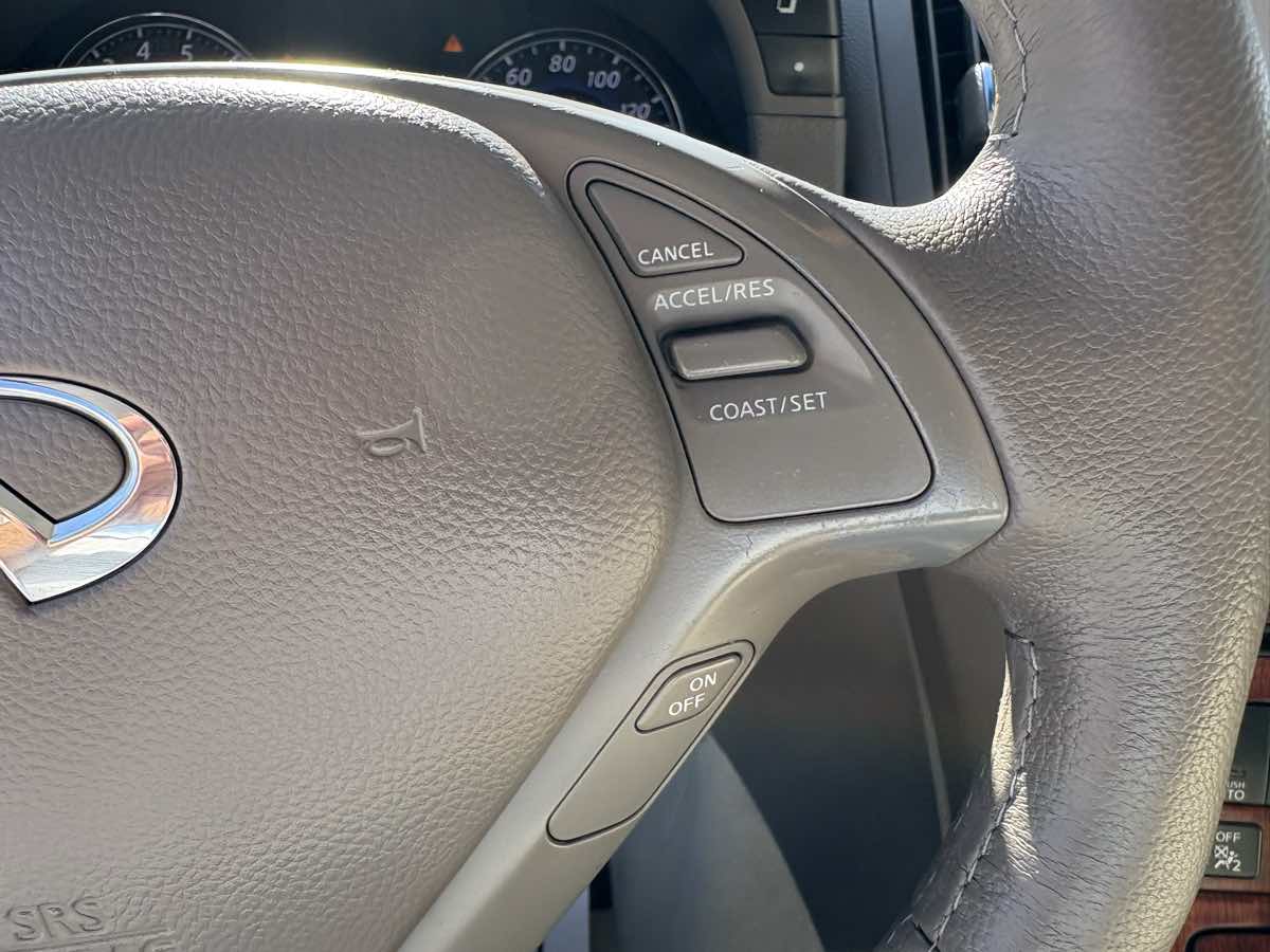 2009 Infiniti G37 Convertible Base photo 20
