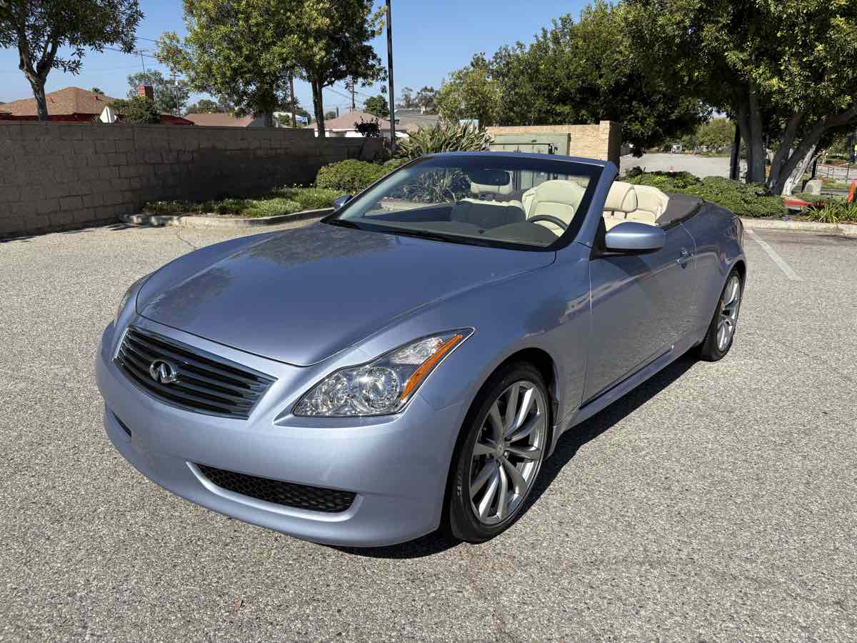 2009 Infiniti G37 Convertible Base photo 33