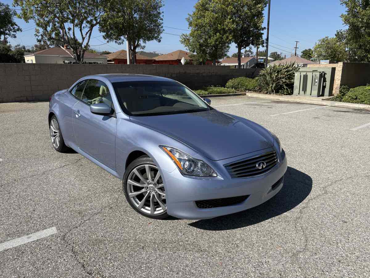 2009 Infiniti G37 Convertible Base photo 49