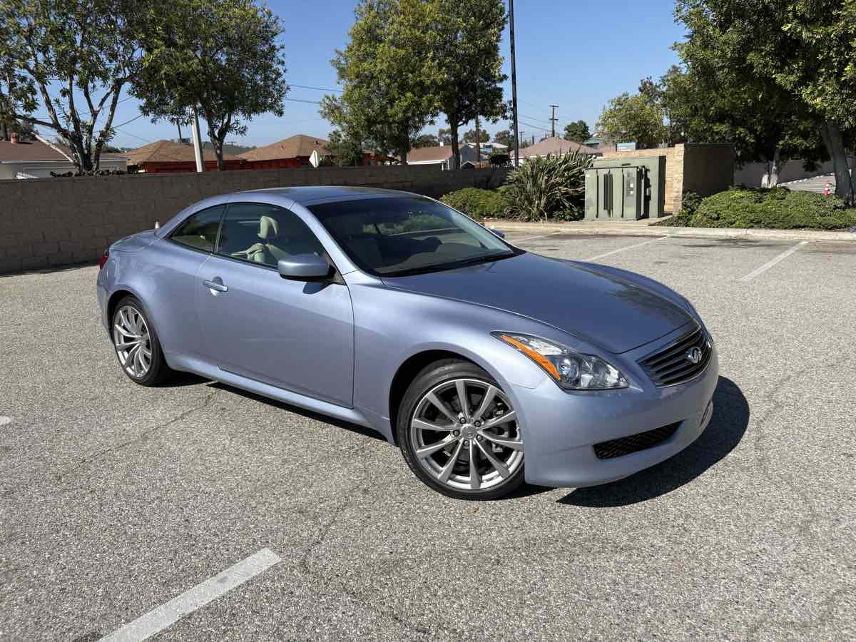 2009 Infiniti G37 Convertible Base photo 50