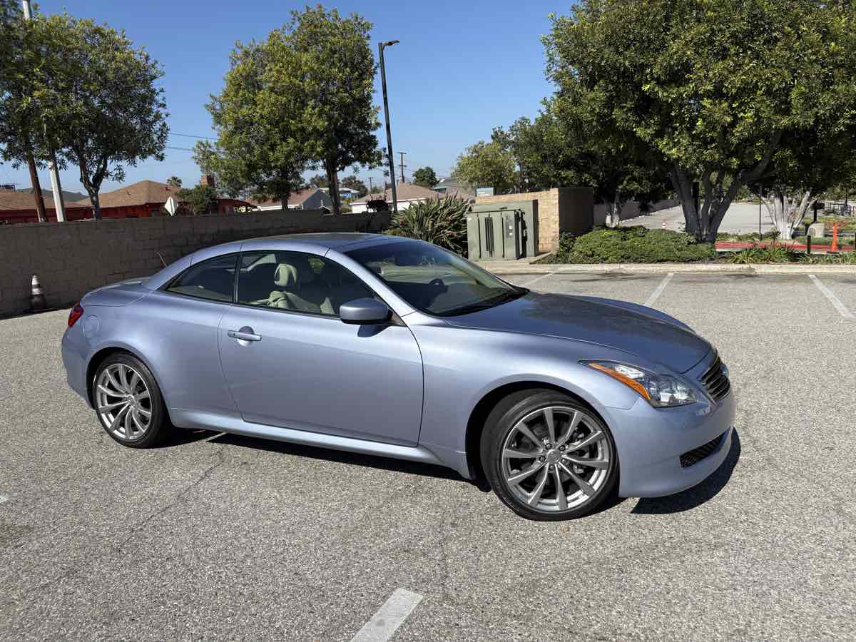2009 Infiniti G37 Convertible Base photo 51