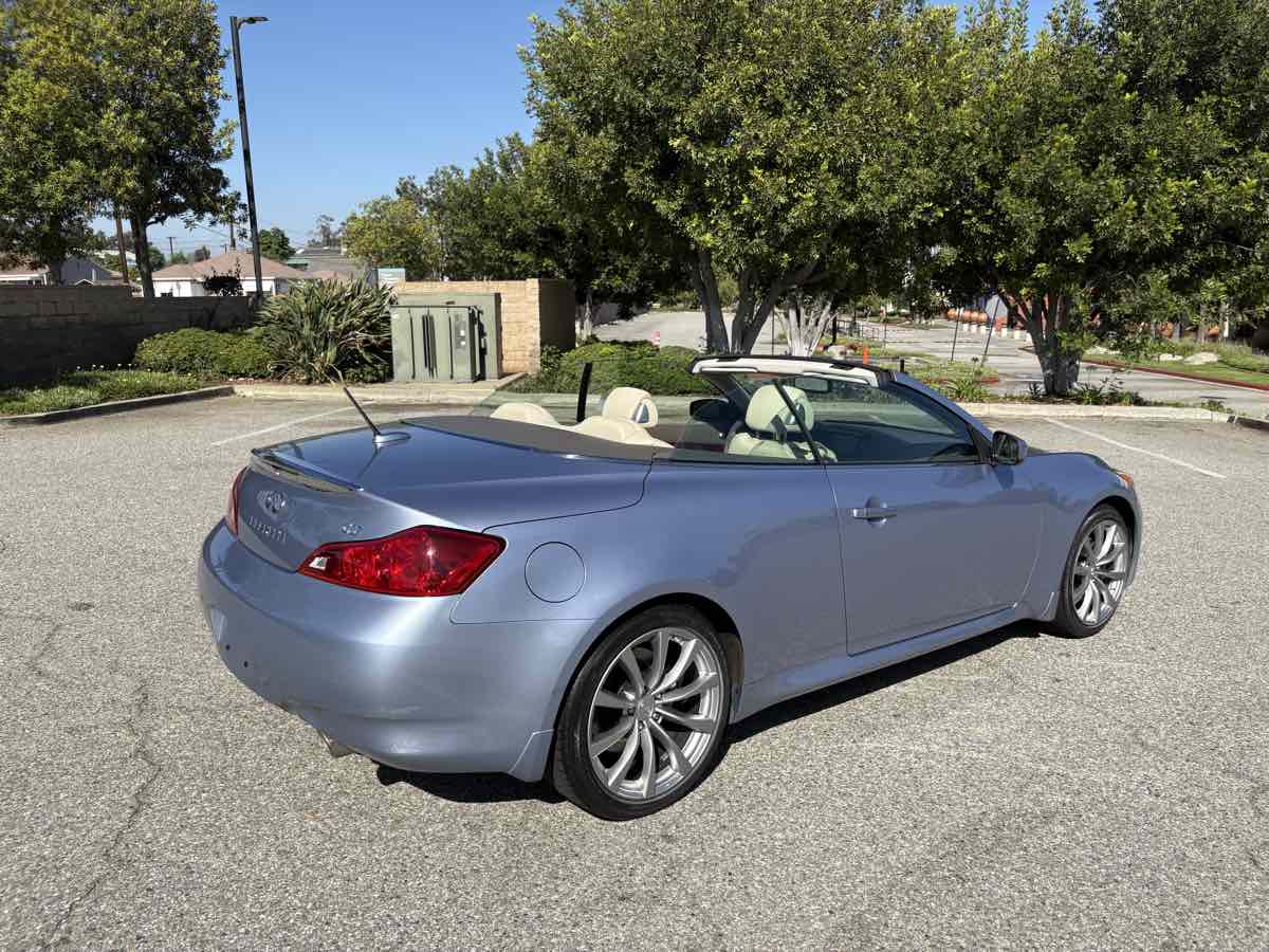 2009 Infiniti G37 Convertible Base photo 65