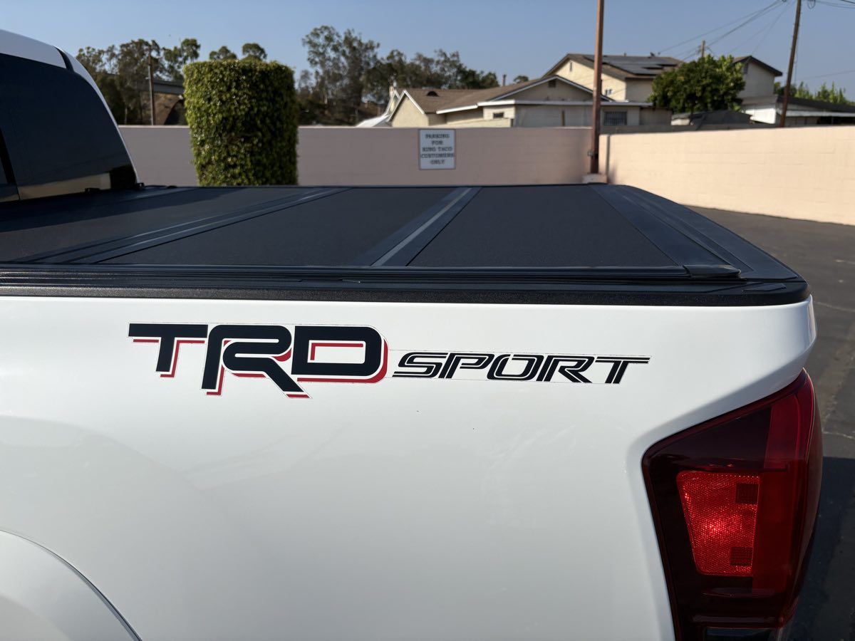 2019 Toyota Tacoma TRD Sport photo 13