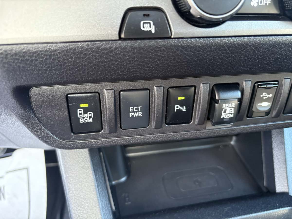 2019 Toyota Tacoma TRD Sport photo 26