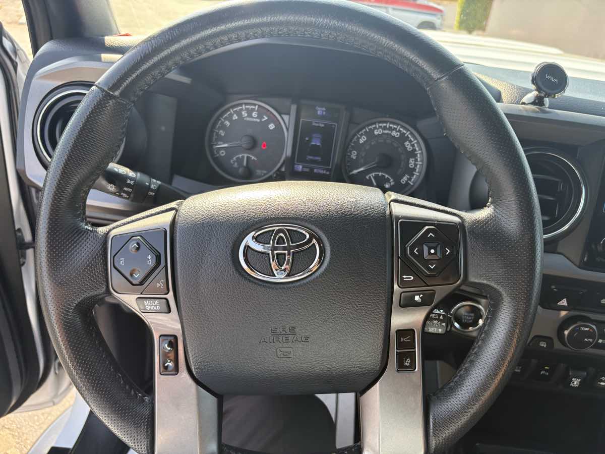 2019 Toyota Tacoma TRD Sport photo 27