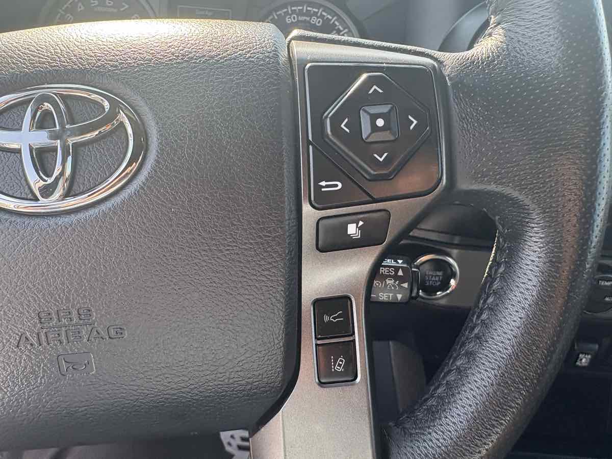 2019 Toyota Tacoma TRD Sport photo 29