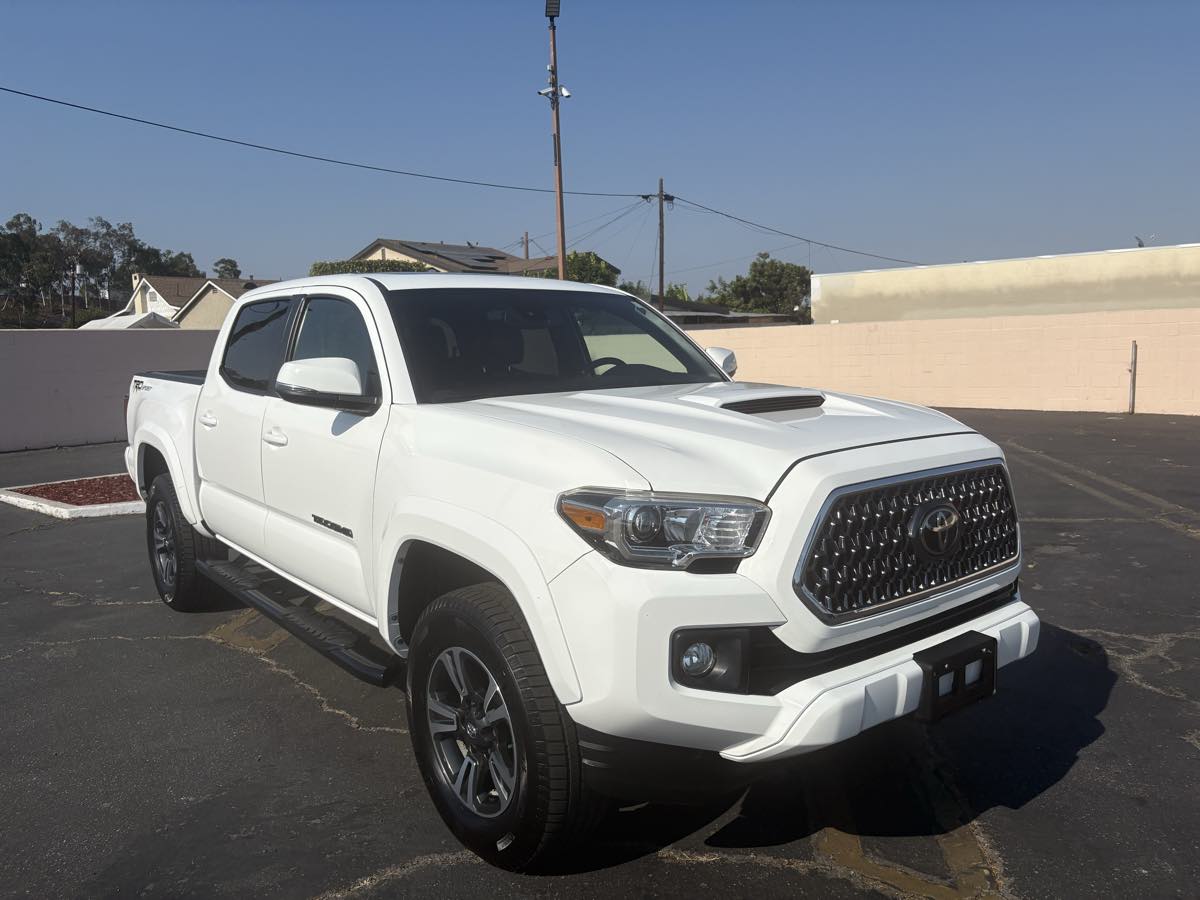 2019 Toyota Tacoma TRD Sport photo 31