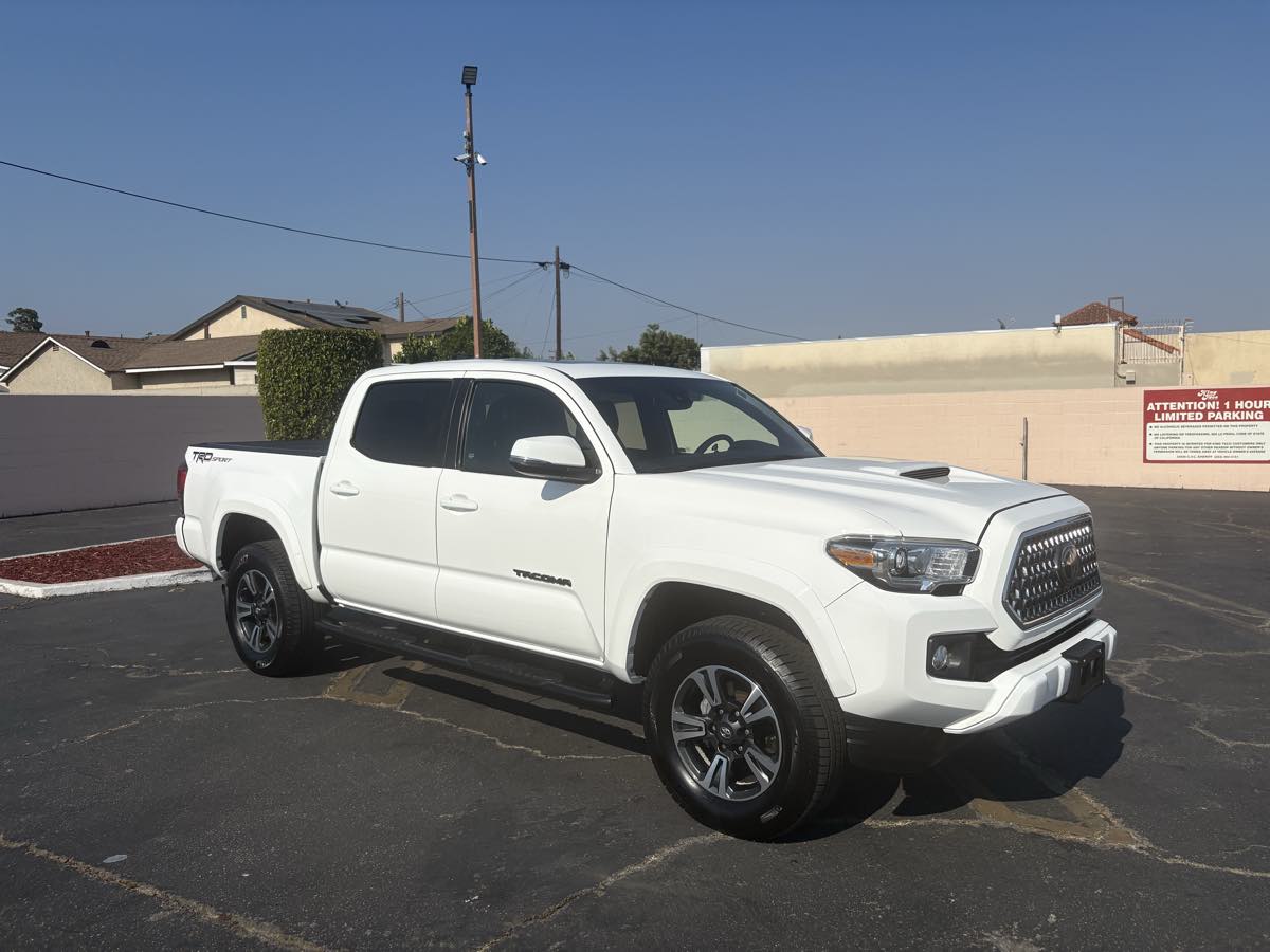 2019 Toyota Tacoma TRD Sport photo 32