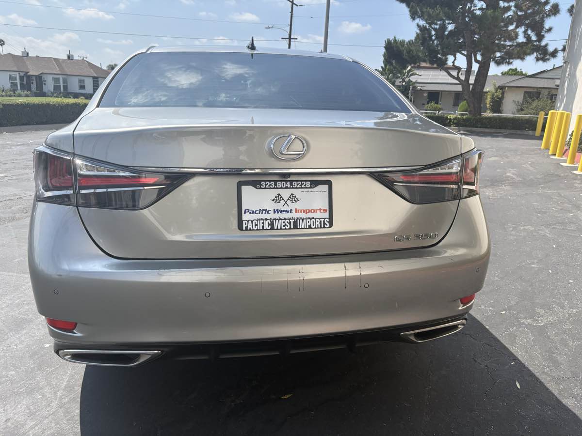 2017 Lexus GS 350 photo 11
