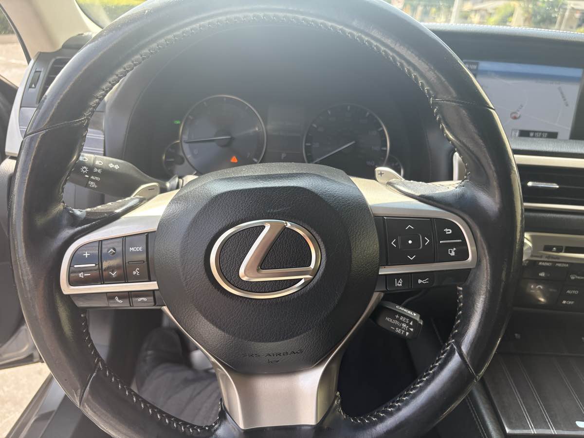 2017 Lexus GS 350 photo 24