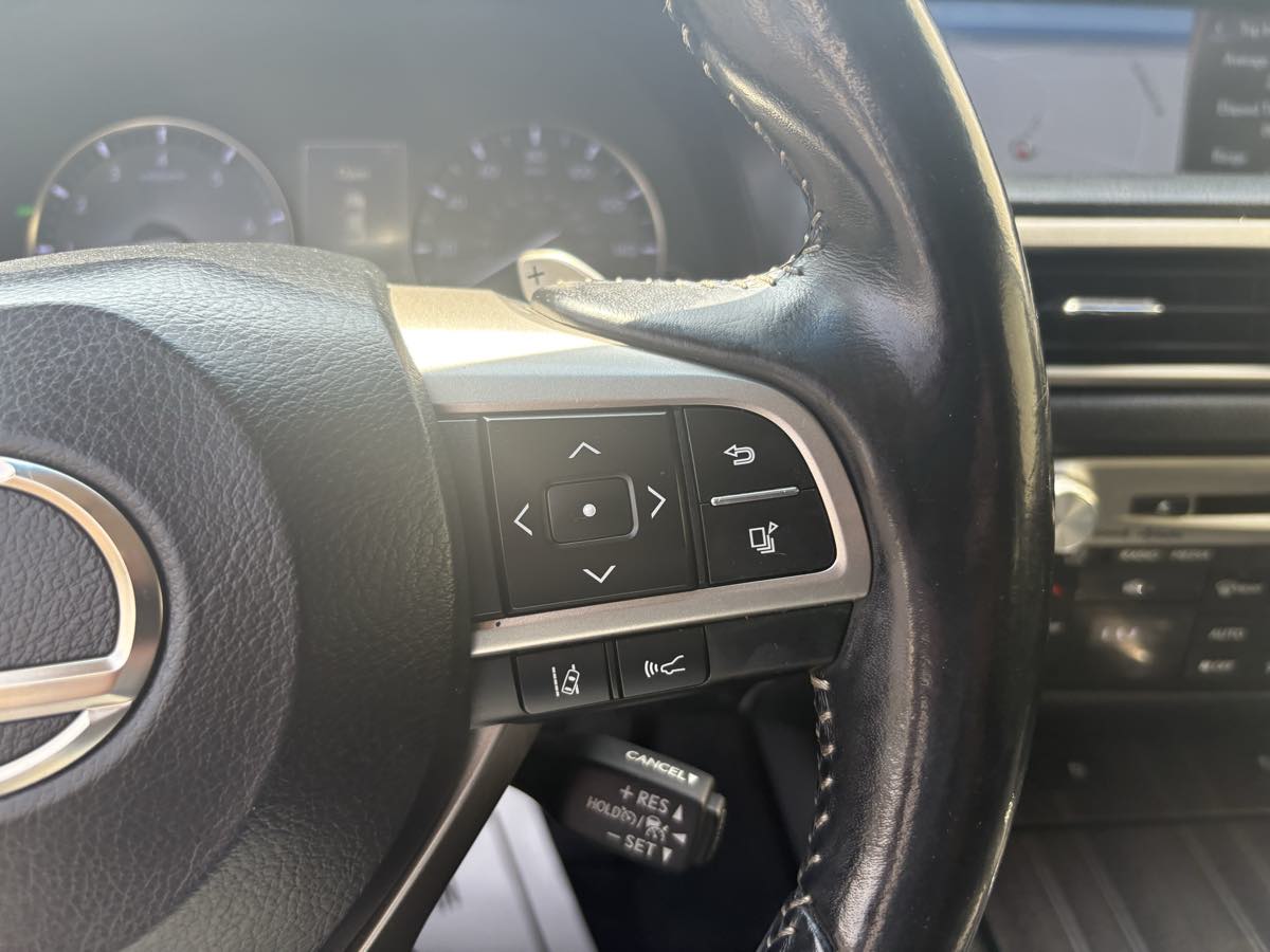 2017 Lexus GS 350 photo 25